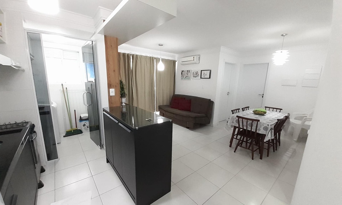 Bombas Apartment | 229, Apartamento 2 Dormitórios em Local Agradável