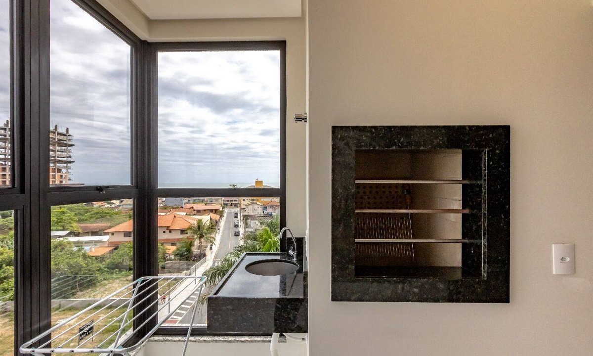 Porto Belo Apartment | 3-bedroom apartment, 150m from Perequê beach, 1 parking space, near the lake and pier, Hard Rock Cafe.