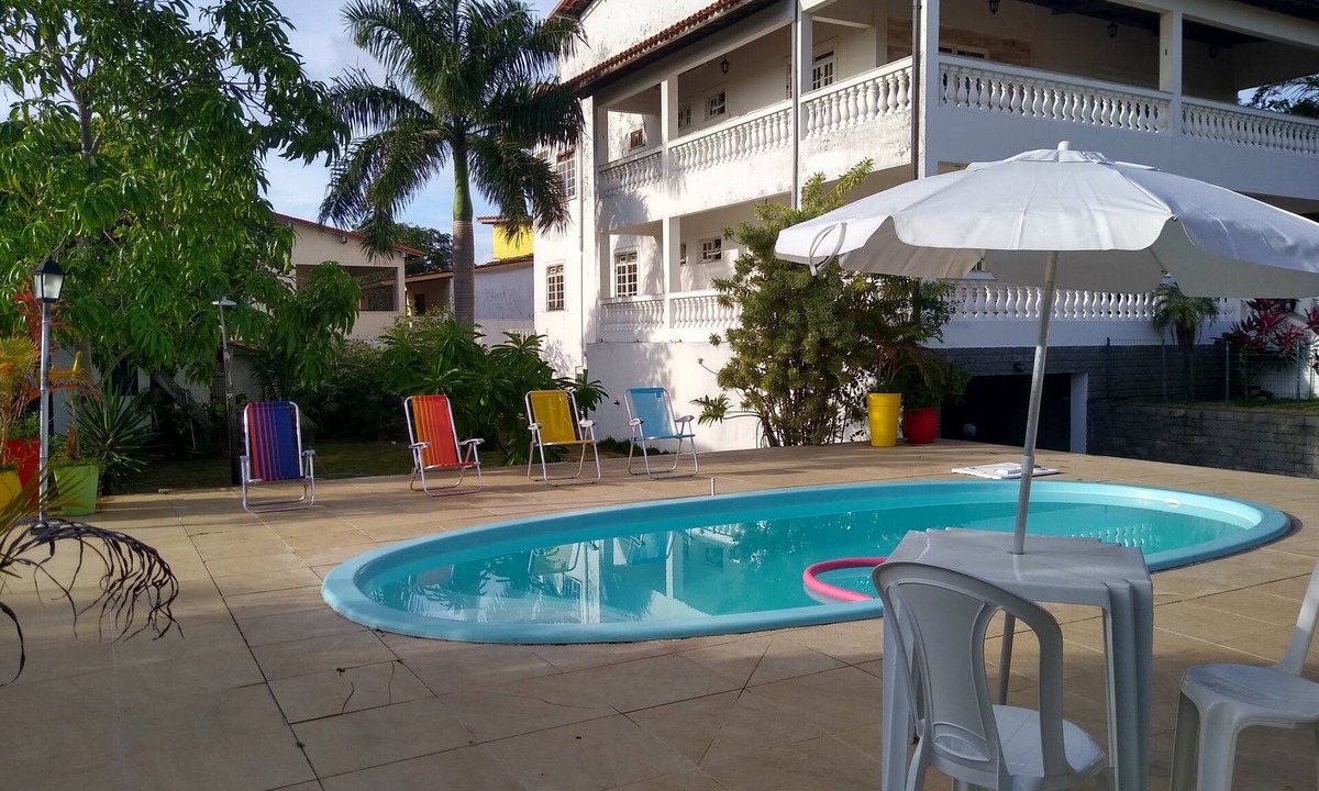 Ipitanga House | 7/4 suites, 900m from the beach, with pool, barbecue, surrounded by nature, sleeps 20.