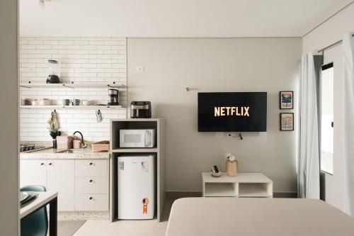 Londrina House | 7- Studio completo com ar e lavanderia