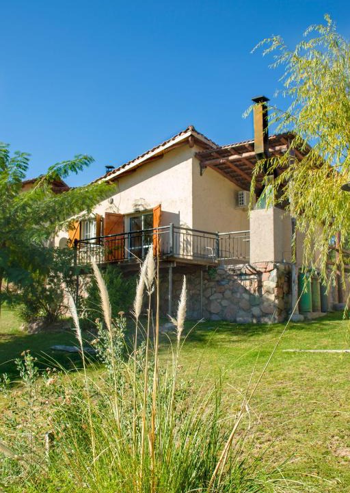 Cacheuta Hostel | Aguilas de Piedra