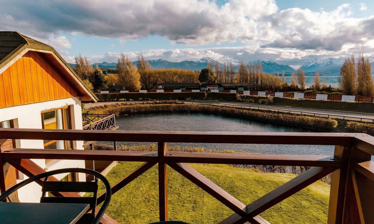 Dina Huapi Condo | Amancay 2nd Floor Lagoon & Bariloche View
