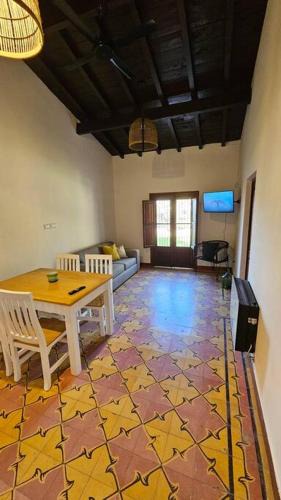 Maipu Apartment | Antigua casa de bodega pax 4