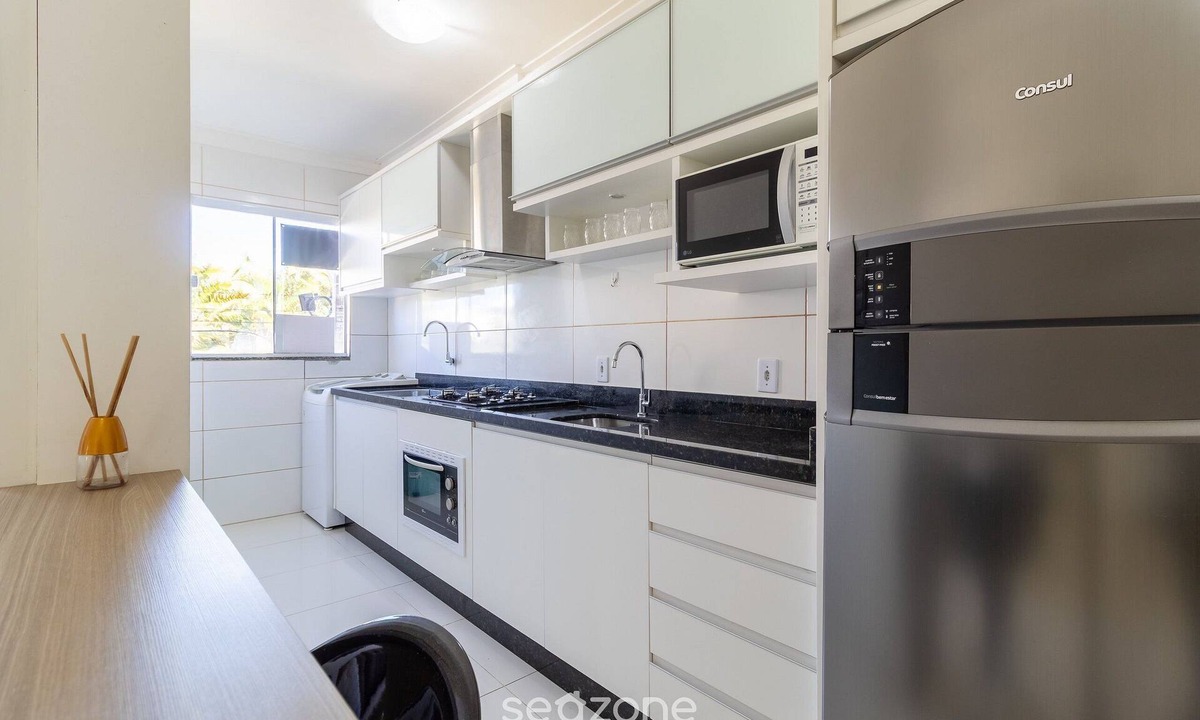 Ingleses Centro Apartment | Ap W/bbq 2 Bedrooms 900m From the Beach - Rob203