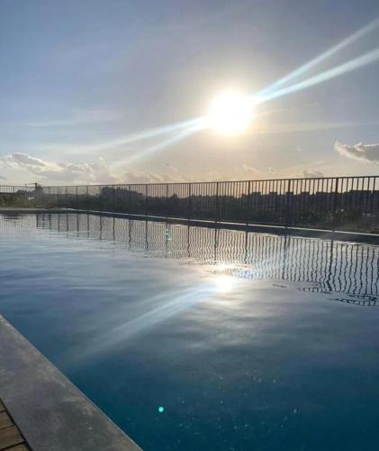 Sao Goncalo Apartment | Apartamento com piscina, terraço, churrasqueira e estacionamento