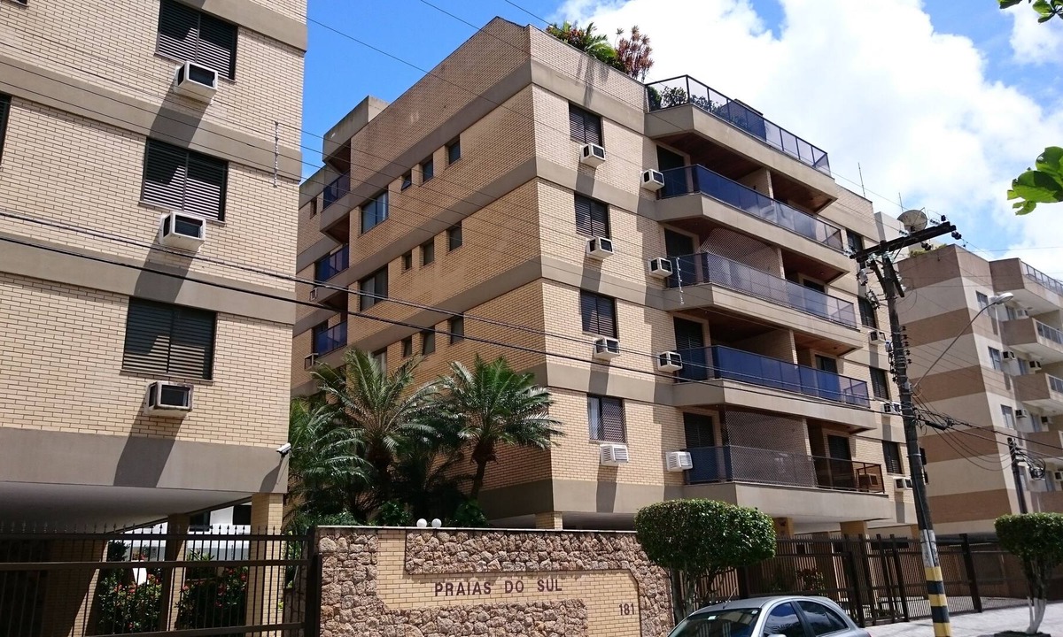 Jardim Vitoria Apartment | Apartment 100m from the beach, 3 bedrooms in excellent condominium.