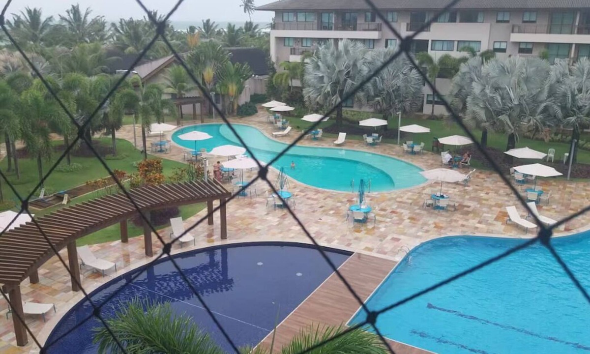 Boa Viagem Apartment | Apartment in Boa Viagem with a pool, a fully equipped kitchen, and close to the beach