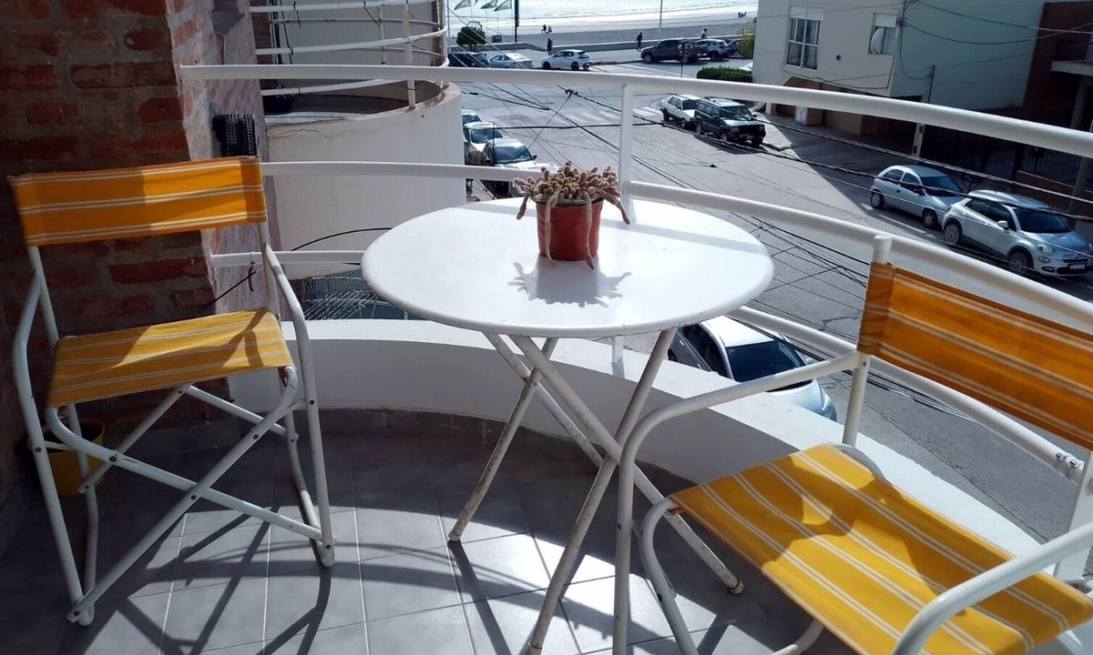 Puerto Madryn Apartment | Apartment with sea view. Pet friendly.