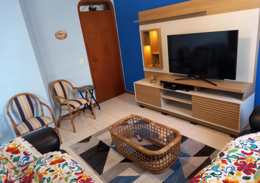 Jardim Tres Marias Apartment | Apto 6 pessoas - Ar e Wi-Fi - praia da Enseada - Guarujá