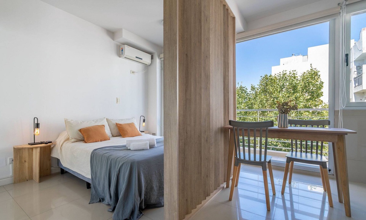 Palermo Apartment | Wake up to a view of La Rural | Palermo + Pool