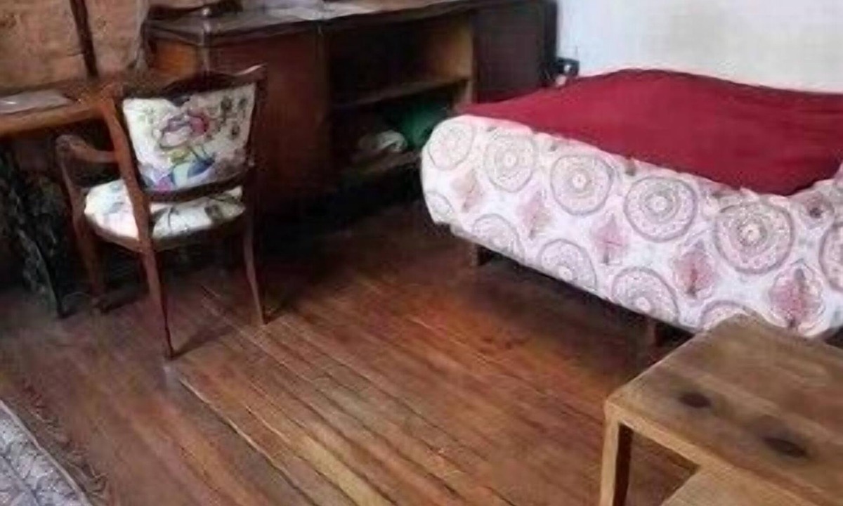 Constitucion Bed & Breakfast | Artist’s Oasis SanTelmo 2, comfy room for 1-2 people in spacious apt