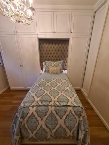 Recoleta House | Avenida Las Heraas