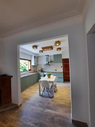 Tigre Apartment | Awka Villa del Rio Casa Americana
