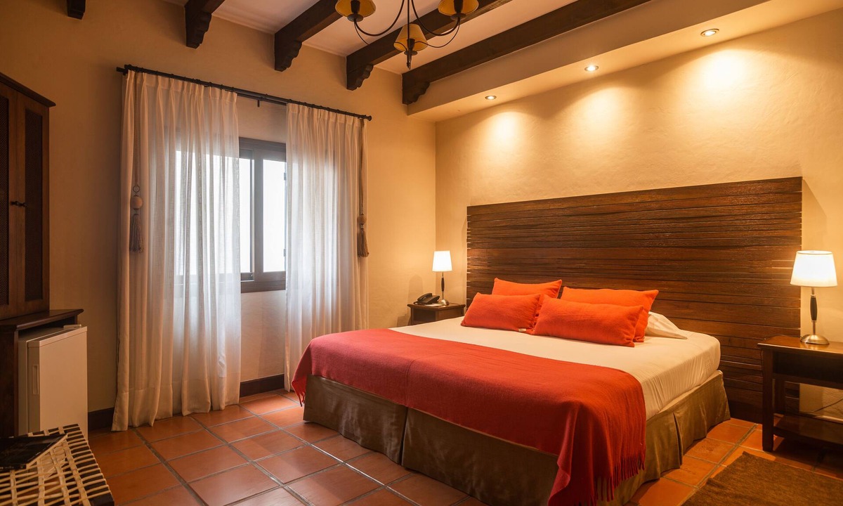 Salta Hotel | Balcón de la Plaza