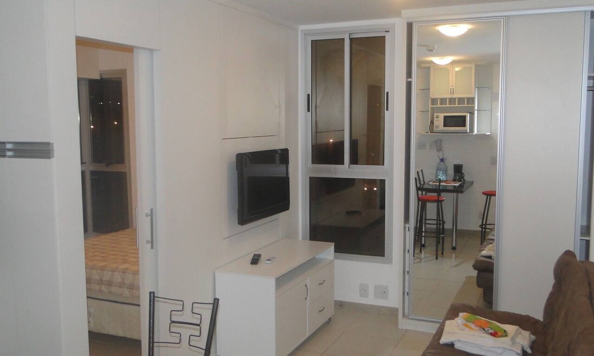 Asa Sul Apartment | Beautiful studio apartment in a gated community.