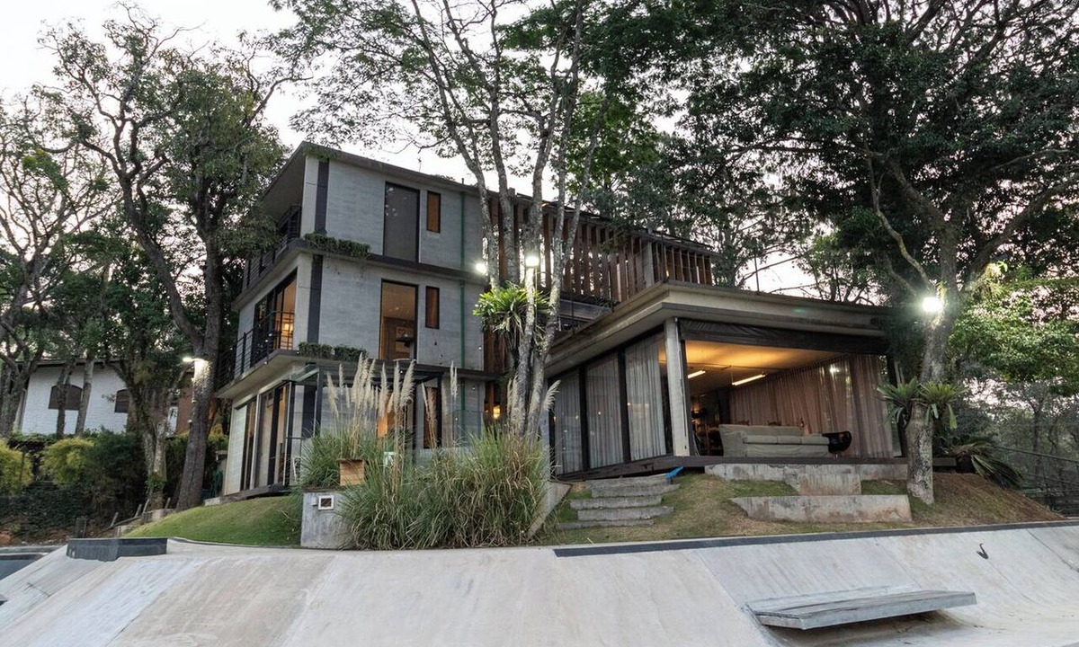 Portao House | Blaze's SkateHouse: Eco-spa e Refúgio- Atibaia, SP