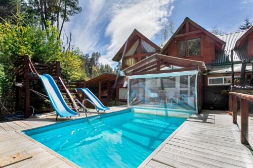 Villa La Angostura House | BOG Costa de Rio - Piscina climatizada y costa de rio