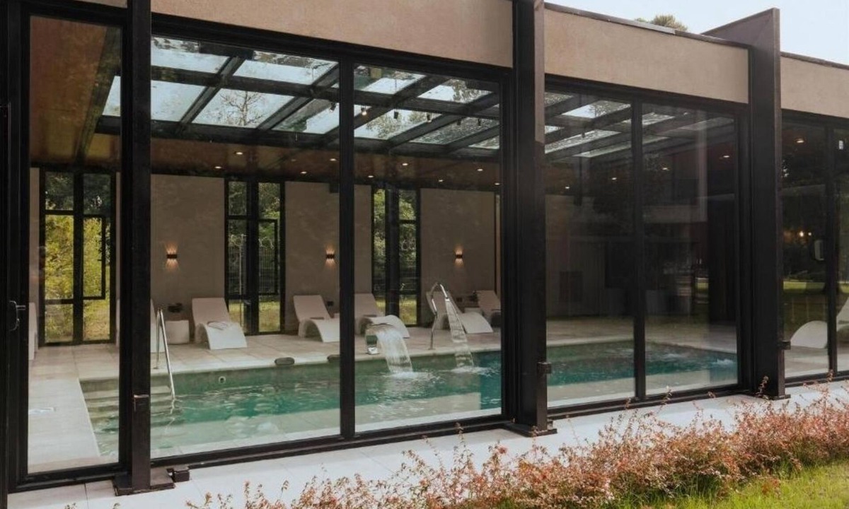 Rio Cuarto Hotel | Boutique Wellness Stay with 2 Pools | 7 Mins to 9 de Julio Stadium & City Center