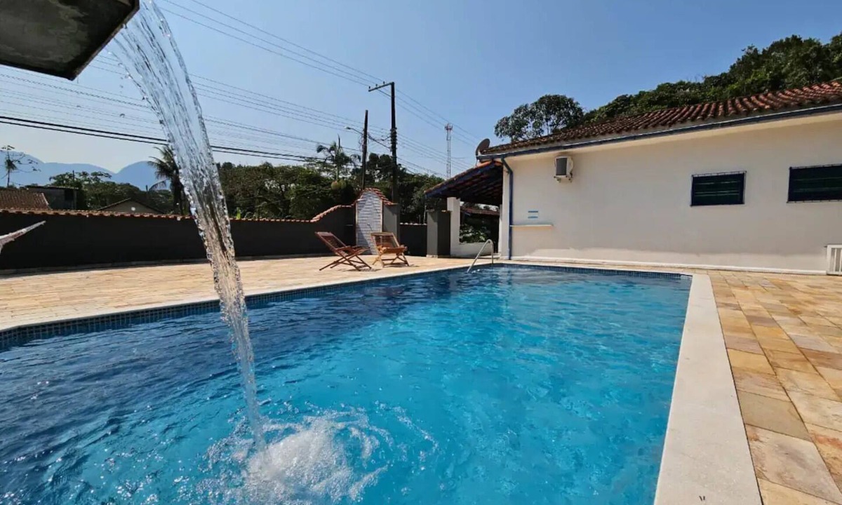 Boraceia House | House with sand court 100m from the beach