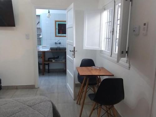 Allen Apartment | Cálido monoambiente en el centro de Allen