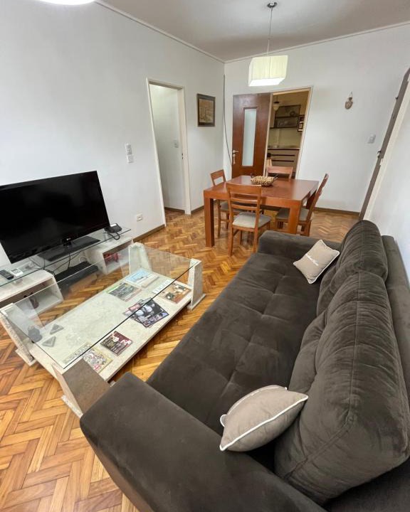 Colegiales Apartment | Cálido y Amplio Apartamento en Belgrano