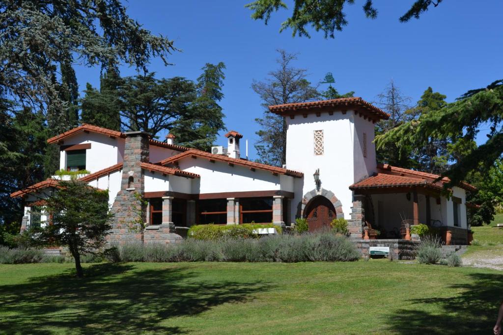 La Falda Hotel | Ca´Montana Hostal Boutique