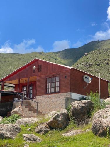El Mollar House | Cabaña al pie de la montaña