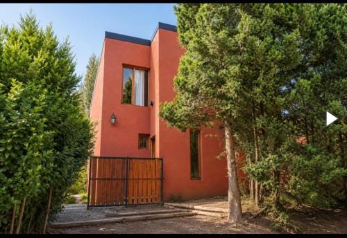 Villa Los Coihues House | Cabaña en Villa Los Coihues II
