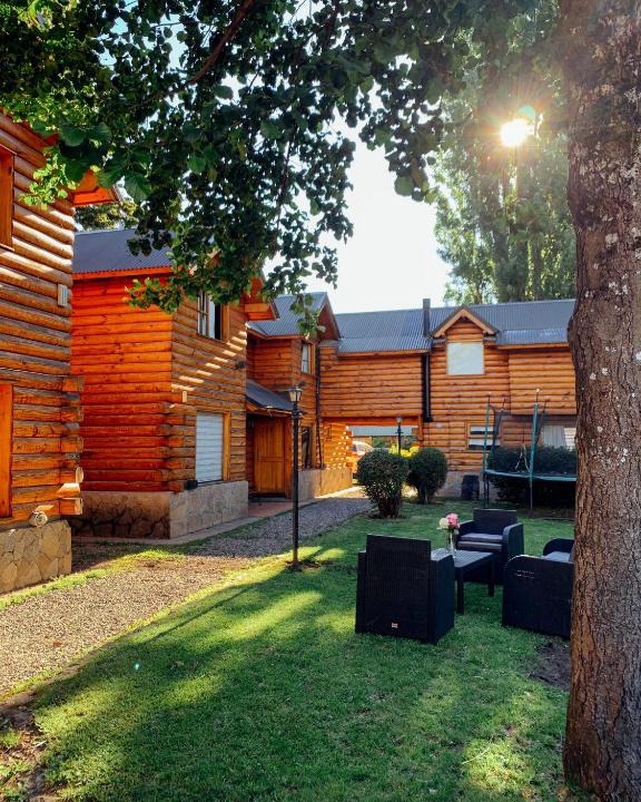 Lanin National Park Cabin | Cabañas de Troncos