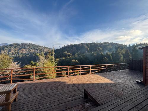 San Carlos de Bariloche Ski Chalet | Cabañas en Bariloche con vistas a la montaña, parrilla y cochera