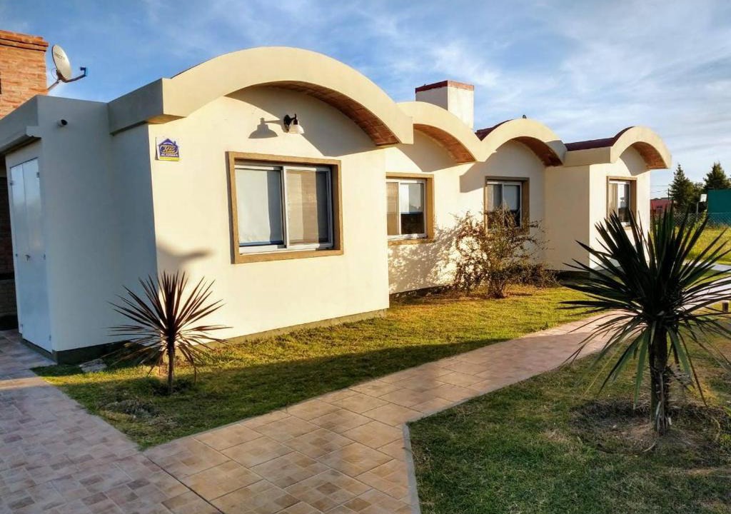 San Miguel del Monte House | Cabañas Elabu