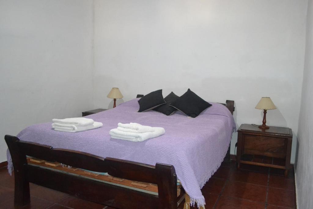 Capilla del Monte Hotel | Cabañas Los Relinchos