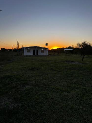 Esquina House | Cabañas nuevo amanecer Ara pyahu