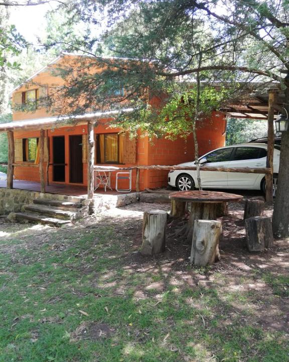 Intiyaco Ski Chalet | Cabañas Rio y Playa