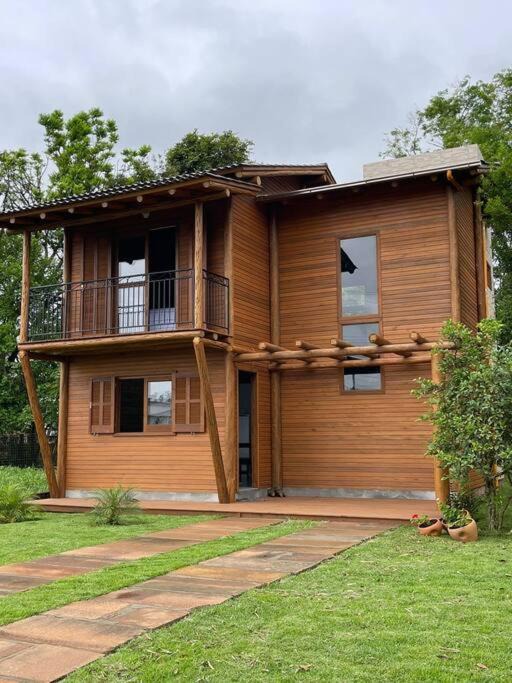 Praia Grande House | Cabana Refúgio dos Passarinhos
