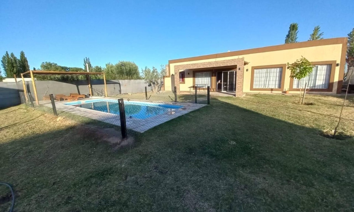 Cuadro Nacional Cabin | Cabin in San Rafael 5' from the airport, excellent location.