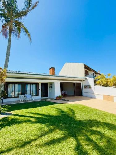 Vila Nova Villa | Casa à beira mar na Praia da Villa