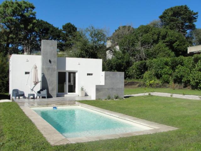 Sierra de los Padres House | Casa a estrenar con piscina privada en Sierra de los Padres