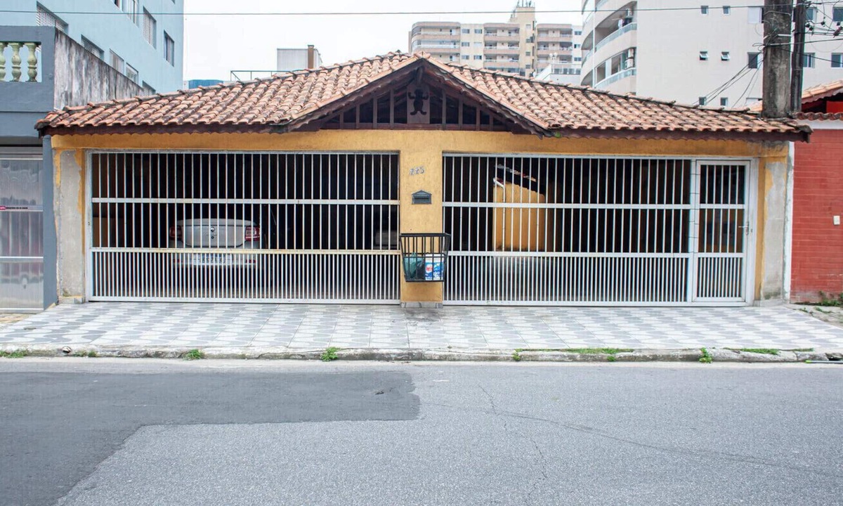 Tupi House | Casa aconchegante c churrasqueira à 400m da praia