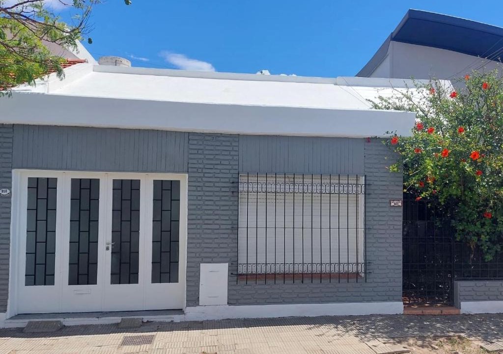 Bahia Blanca House | CASA BARRIO UNIVERSITARIO Nicaragua 920