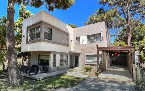 Valeria del Mar House | Casa Bouchard