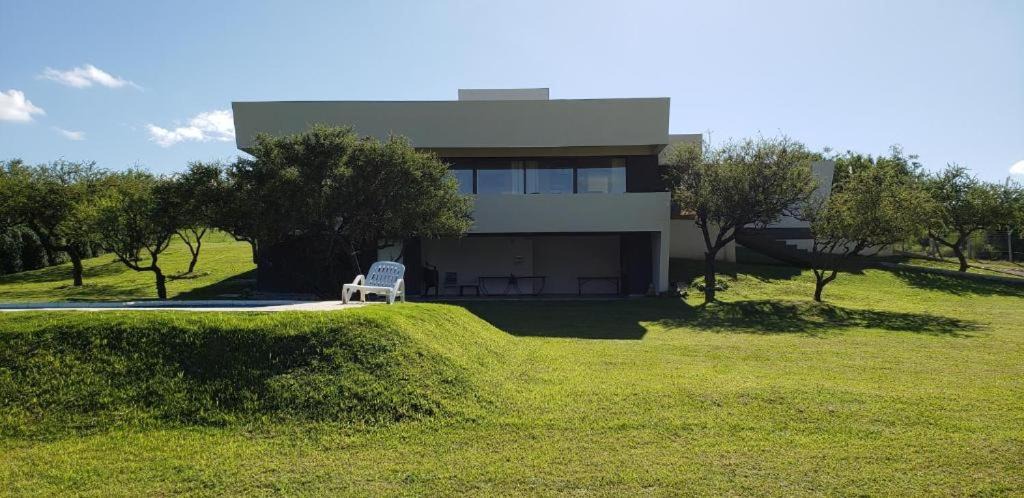 Yocsina House | Casa Carlos Paz en Country Causana