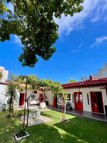 Concepcion del Uruguay Hotel | Casa Cielo Cardenal