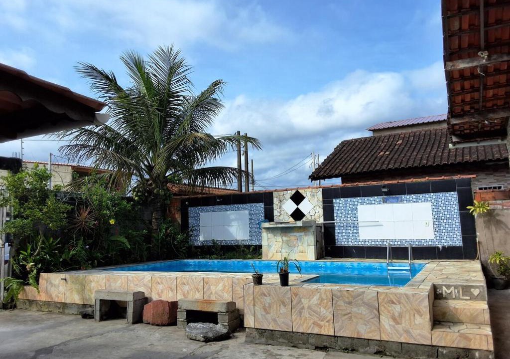 Jardim Praia Grande House | Casa com pisicna in Mongaguá