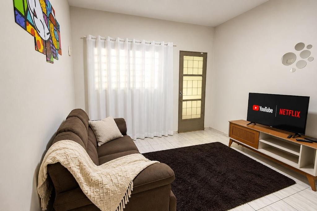 Ourinhos House | Casa completa perto do centro | Ar e garagem