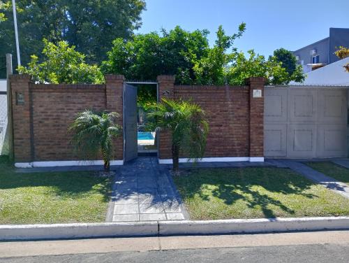 Concordia House | Casa con Pileta y Jardin Zona Termas Concordia