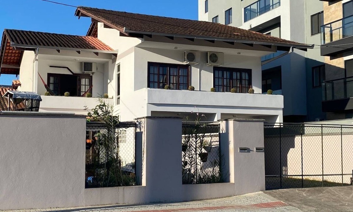 Joinville House | Casa Confortável