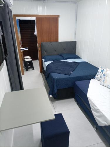 Centro House | Casa da Tuga Refugio em Container 50metros do mar, 15km Beto Carrero e 3km do Aeroporto e Porto de Navegantes Centro da Cidade NÃO RECEBEMOS FUMANTES