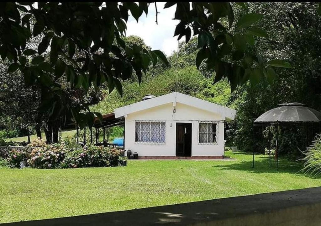 San Javier House | Casa del Cerro San Javier