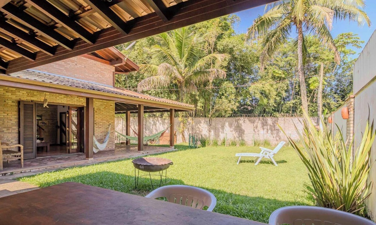 Horto House | Casa em Ubatuba com Churrasqueira e acesso ao rio